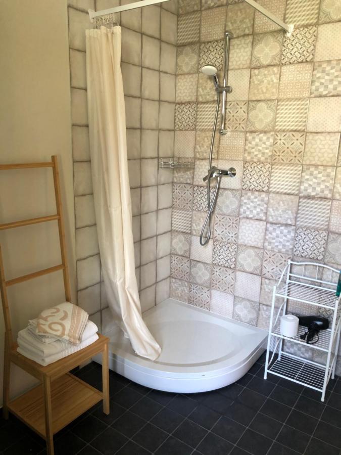 Sisters Beach Apartments Liepaja Ngoại thất bức ảnh